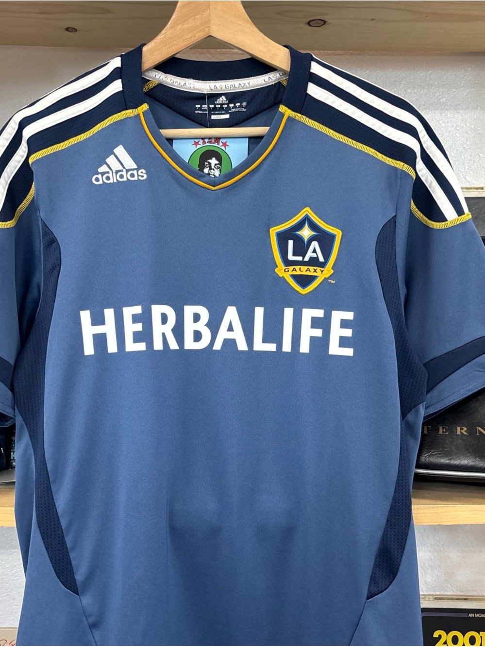LA Galaxy Jersey Away Kit - Picture 2 of 5